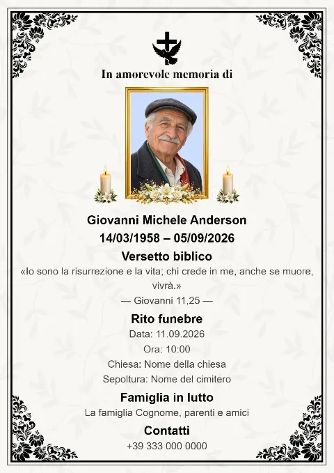 Biglietto funebre bianco con delicati motivi botanici, angoli neri ornamentali, foto centrale del defunto, candele e croce.